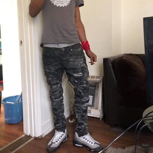 Meet your Posher, Izerrick